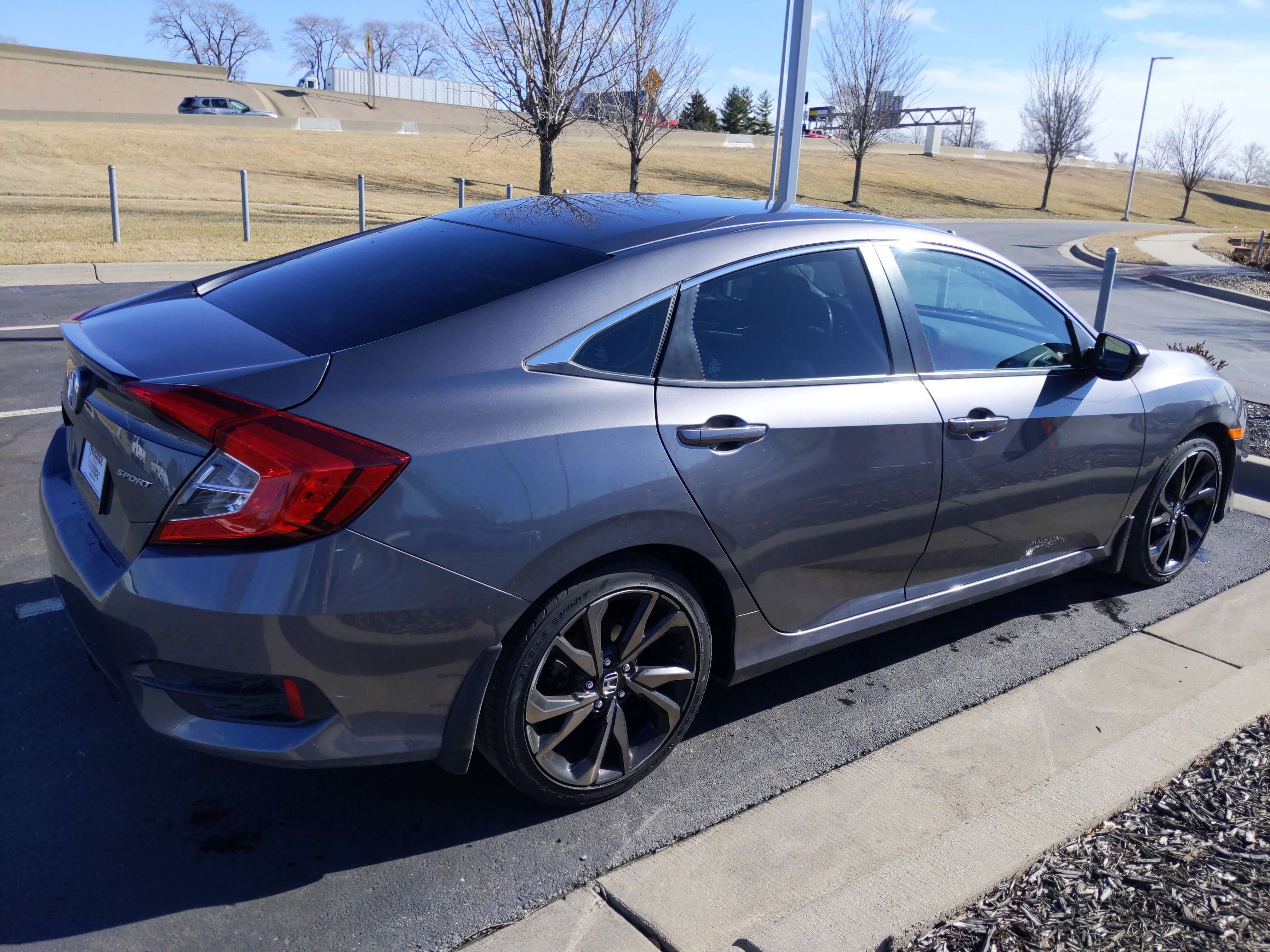 Used 2019 Honda Civic Sport image 10