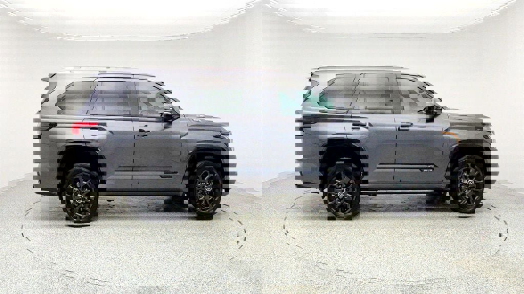 Used 2024 Toyota Sequoia Platinum image 4