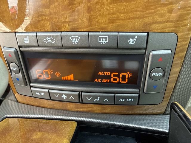 Used 2006 Cadillac XLR image 17