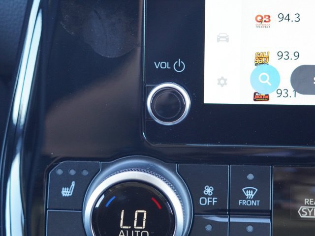 Used 2024 Toyota Highlander XLE AWD/4WD image 28