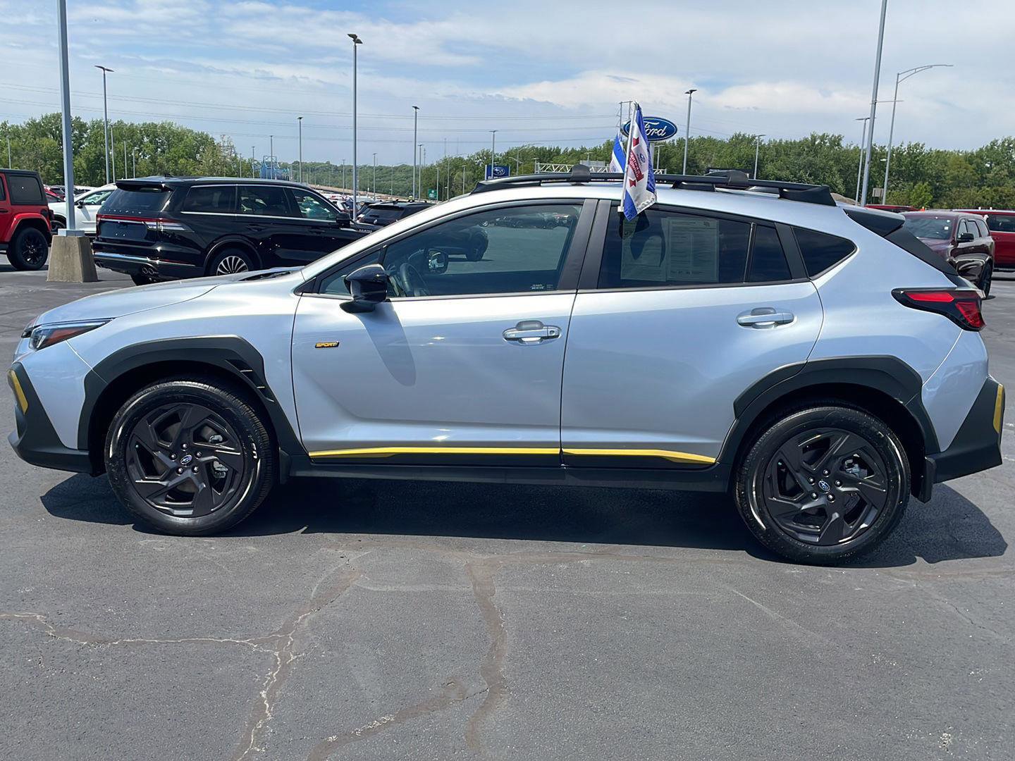 Used 2025 Subaru Crosstrek 2.5i Sport AWD/4WD image 2
