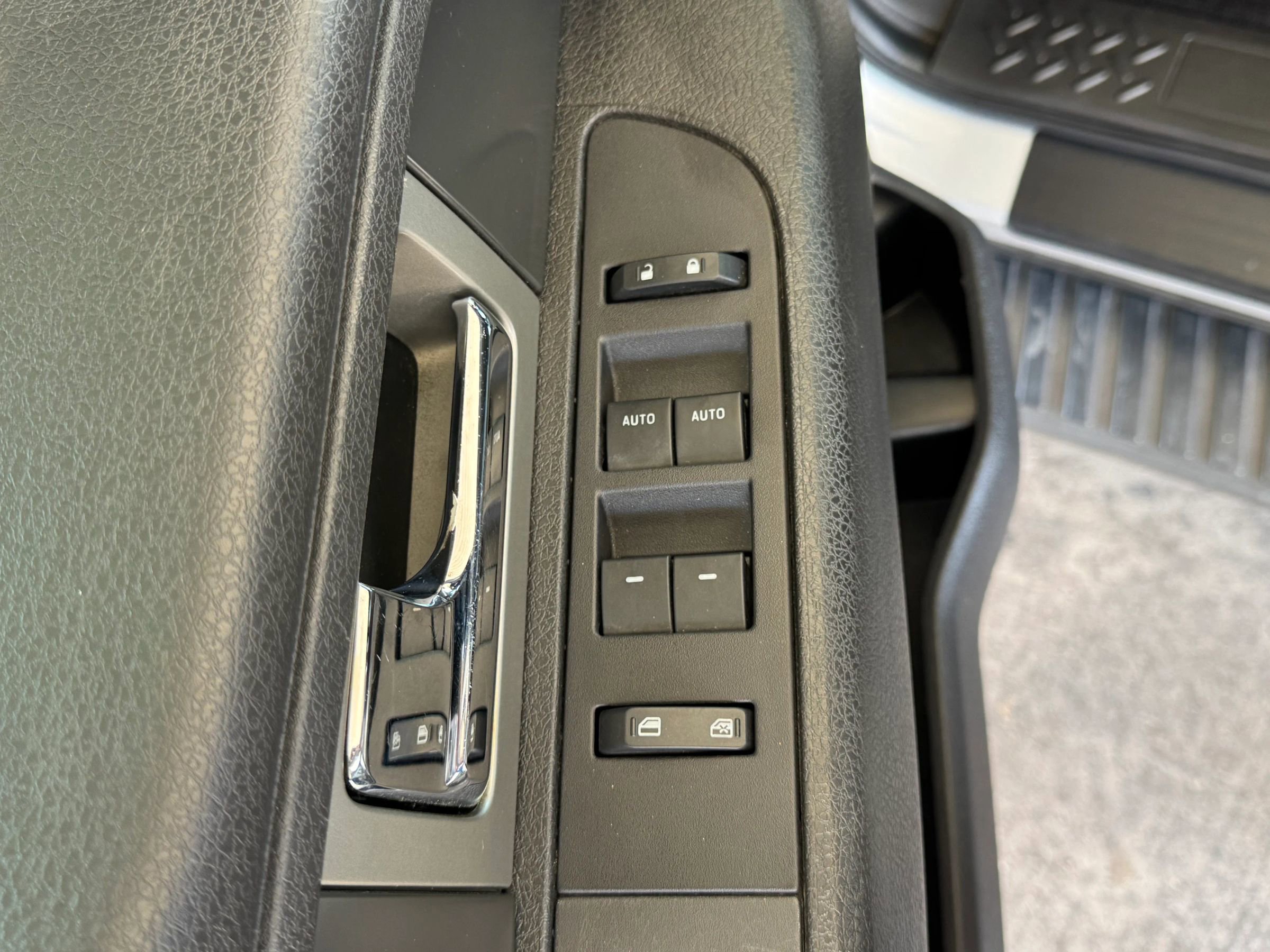 Used 2013 Ford F150 FX4 w/ Luxury Equipment Group image 16