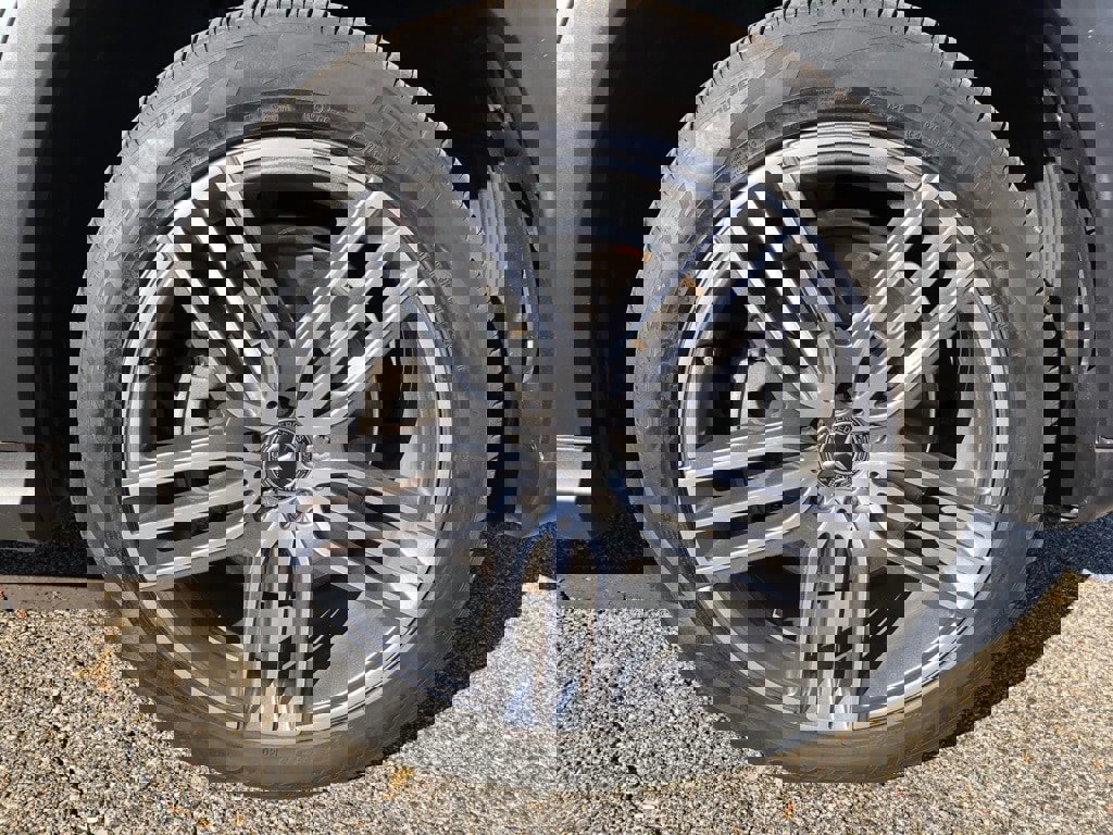 Certified 2024 Mercedes-Benz GLS 450 4MATIC image 9