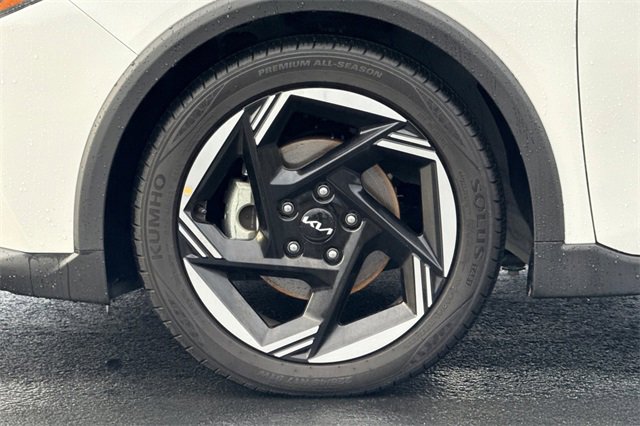 Certified 2025 Kia K4 EX image 33