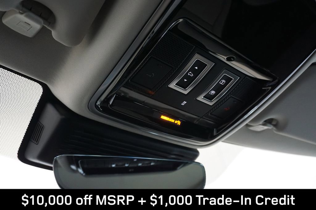 New 2025 Land Rover Range Rover Velar Dynamic SE image 16