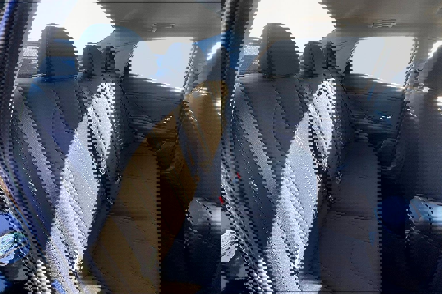 Used 2025 Hyundai Elantra SEL image 26