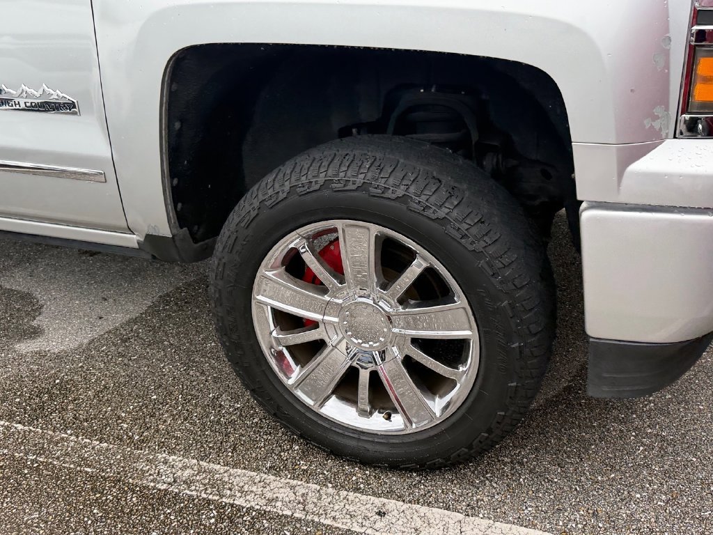 Used 2014 Chevrolet Silverado 1500 High Country AWD/4WD image 2