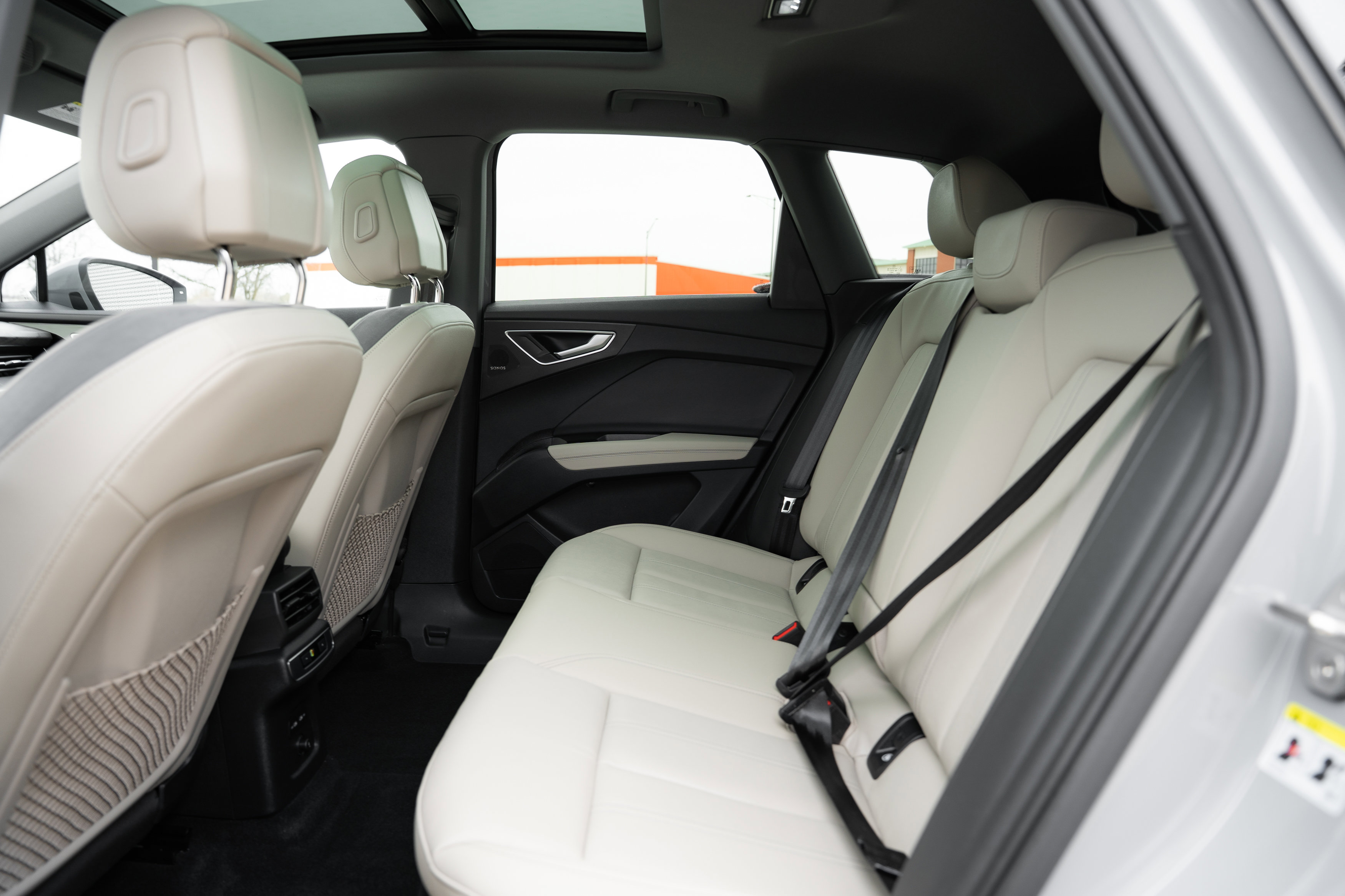 Certified 2024 Audi Q4 e-tron Prestige image 27