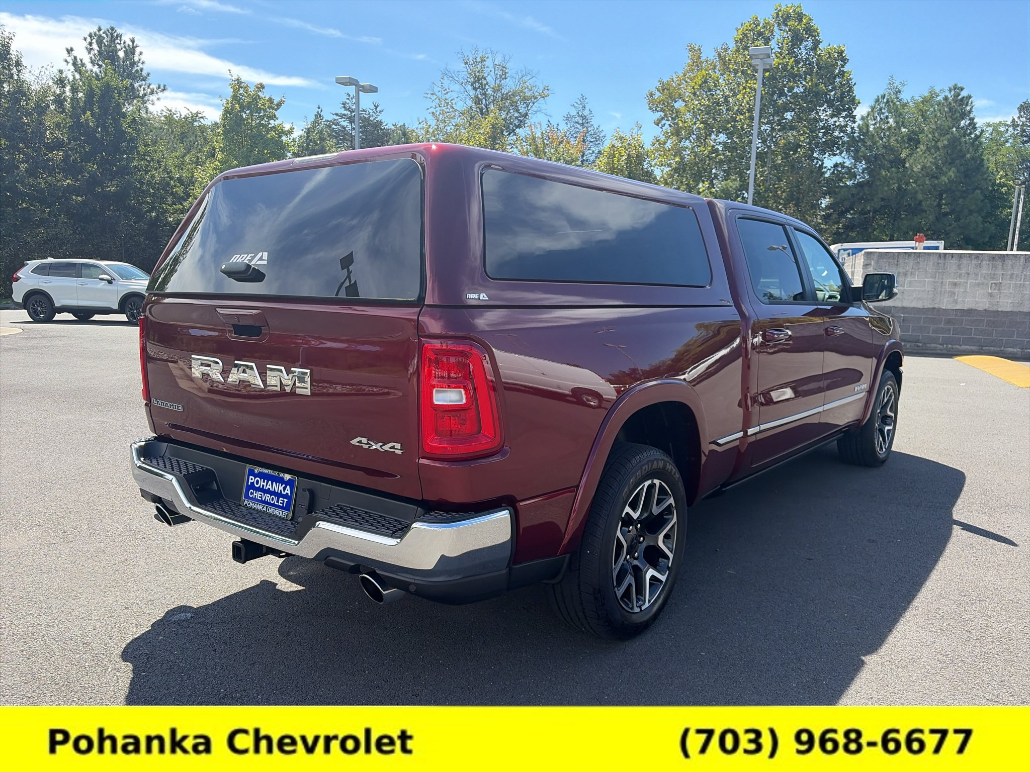 Used 2025 RAM 1500 Laramie AWD/4WD image 7