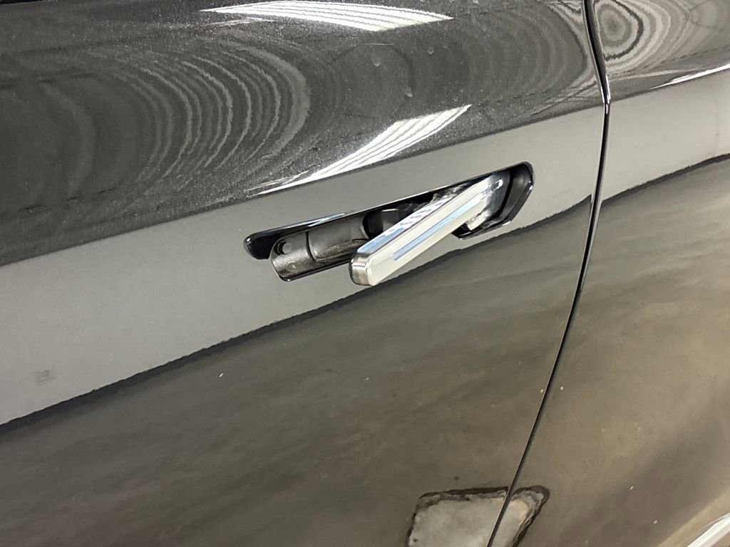 New 2026 Cadillac Vistiq Premium Luxury image 13