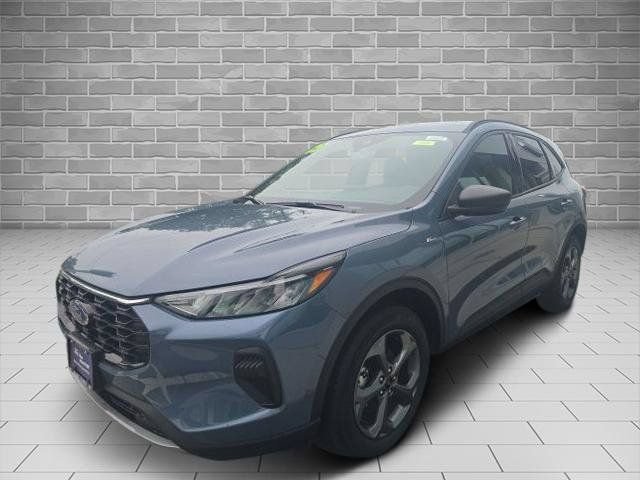 Certified 2025 Ford Escape ST-Line w/ Cold Weather Package AWD/4WD image 2