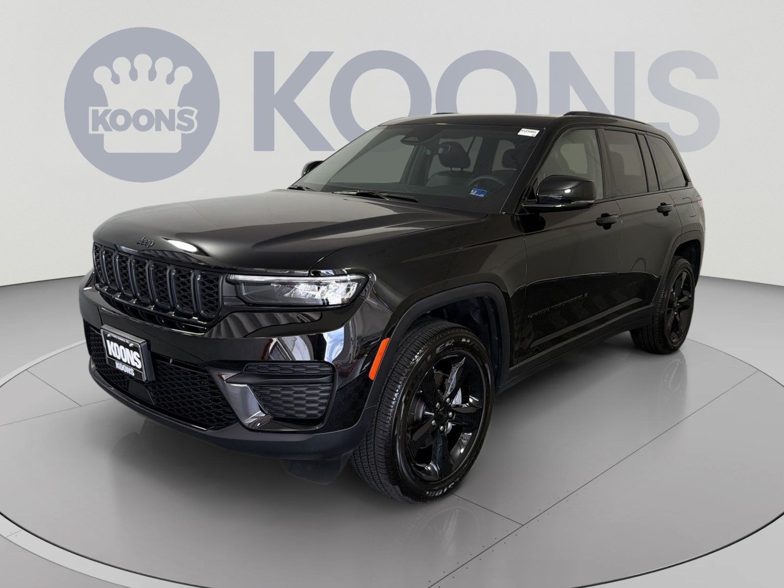 Used 2025 Jeep Grand Cherokee 4WD