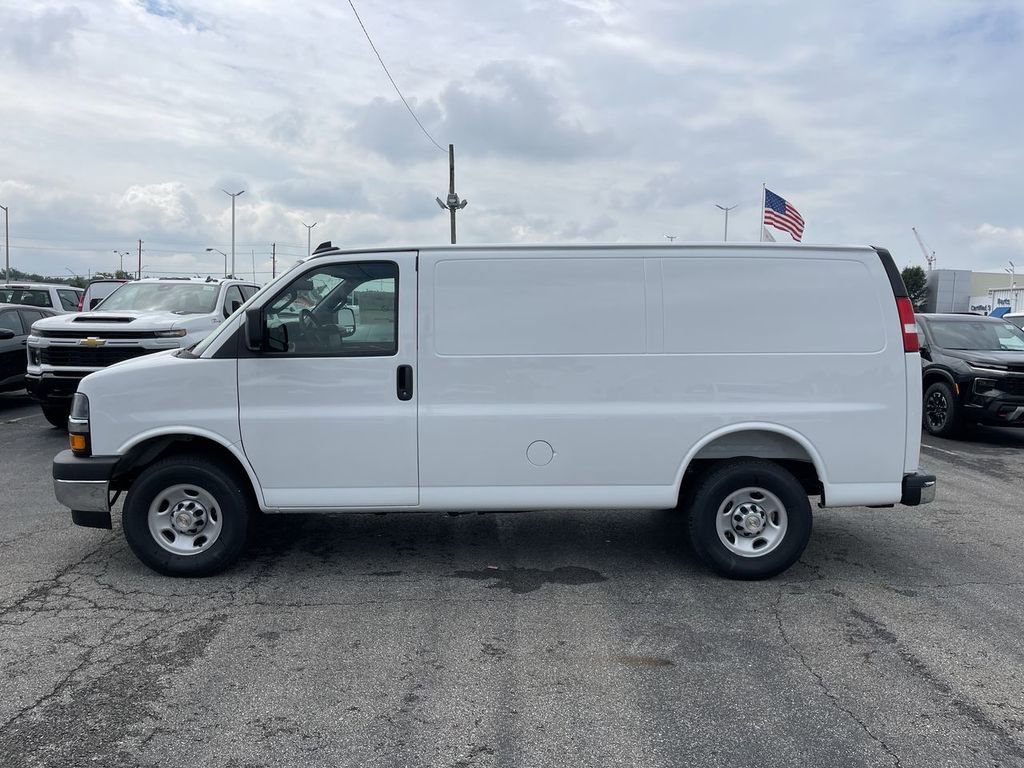 New 2025 Chevrolet Express 2500 w/ Driver Convenience Package RWD image 3