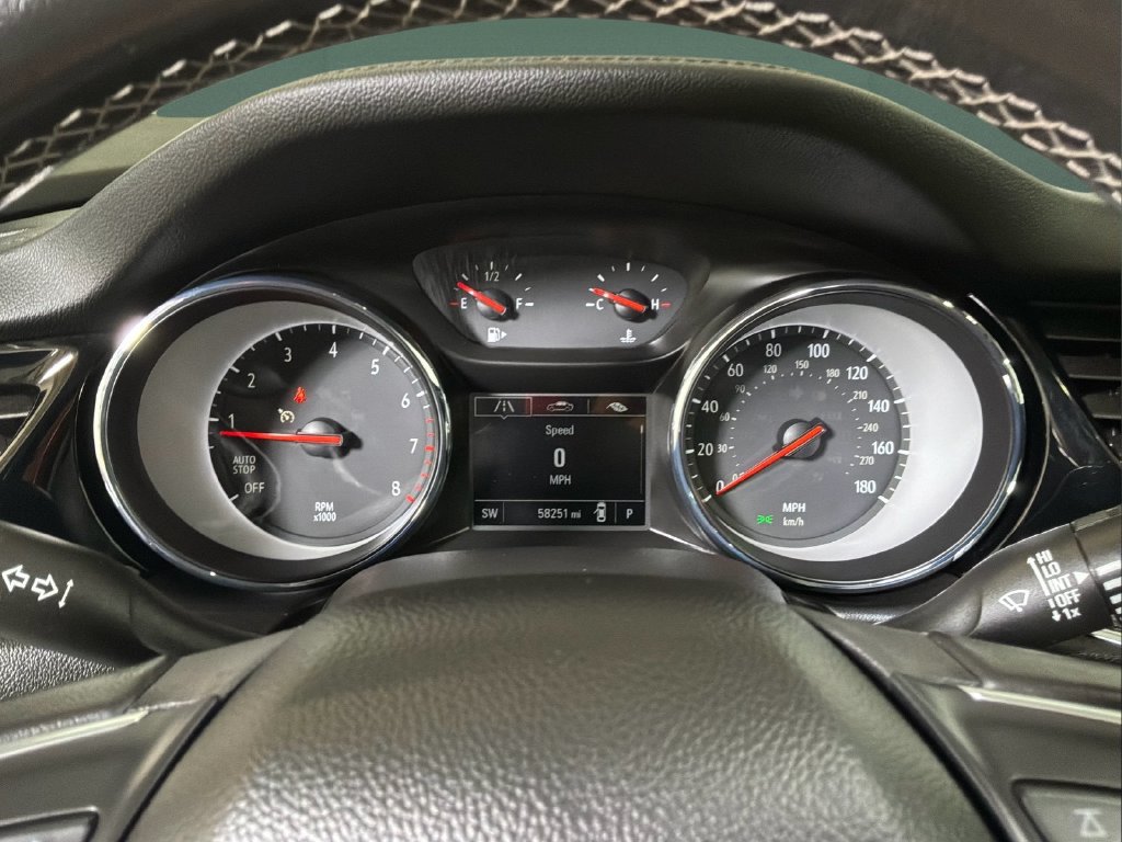 Used 2019 Buick Regal Preferred w/ Driver Confidence Package I FWD image 24