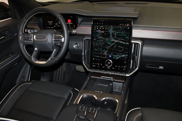 Used 2025 GMC Acadia Denali w/ LPO, Floor Liner Package image 18