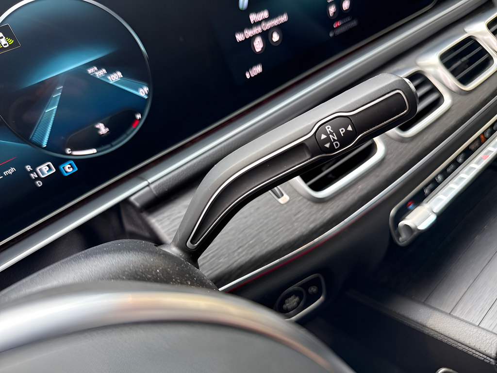 Used 2022 Mercedes-Benz GLE 350 4MATIC image 29