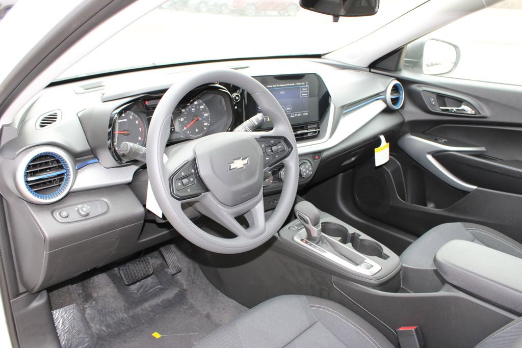 New 2026 Chevrolet Trax LS image 13