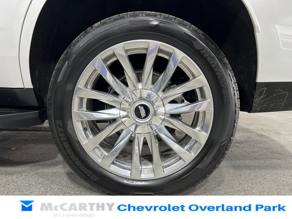 Used 2022 Cadillac Escalade Premium Luxury image 37