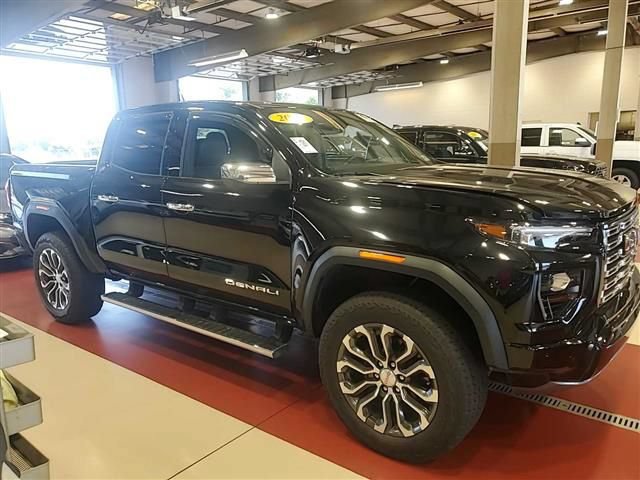 Used 2024 GMC Canyon Denali AWD/4WD image 23