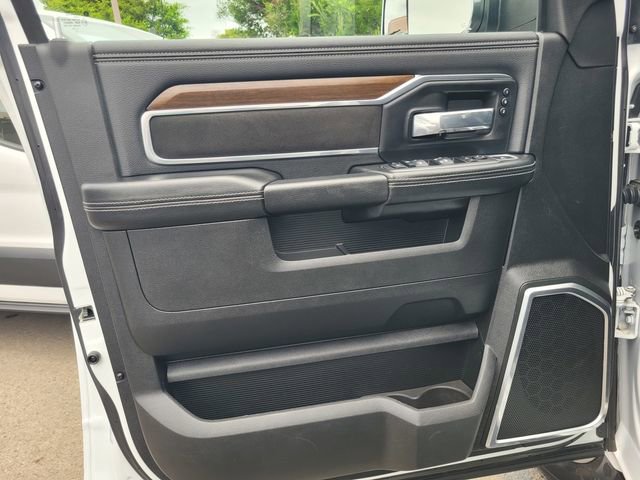 Used 2022 RAM 3500 Laramie AWD/4WD image 16