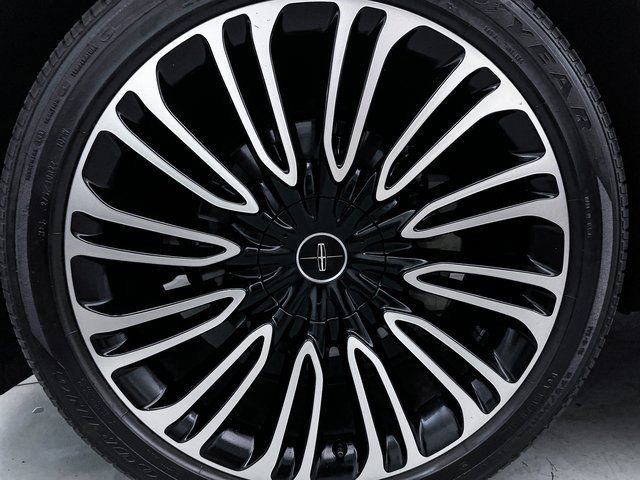 Used 2023 Lincoln Aviator Black Label w/ Dynamic Handling Package image 16