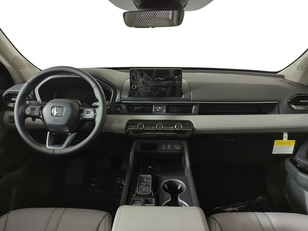New 2025 Honda Pilot Touring image 11