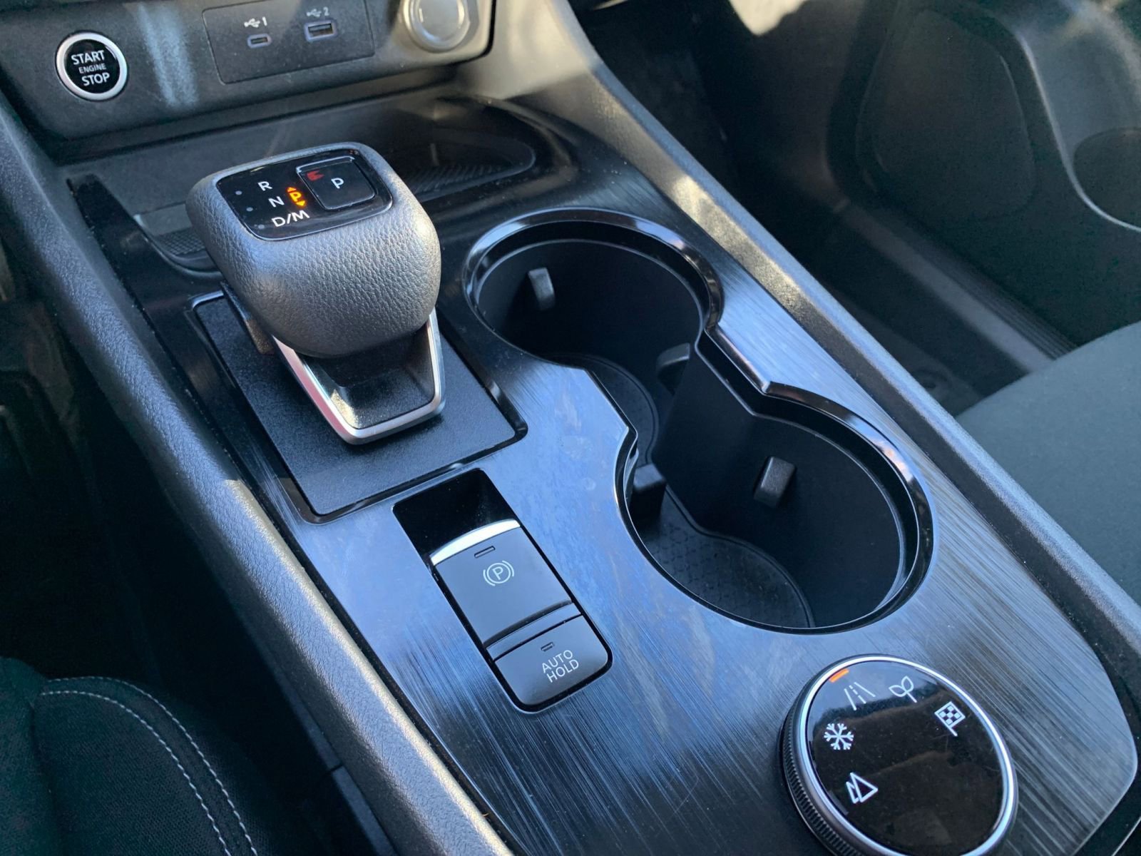 Used 2023 Nissan Rogue S image 40