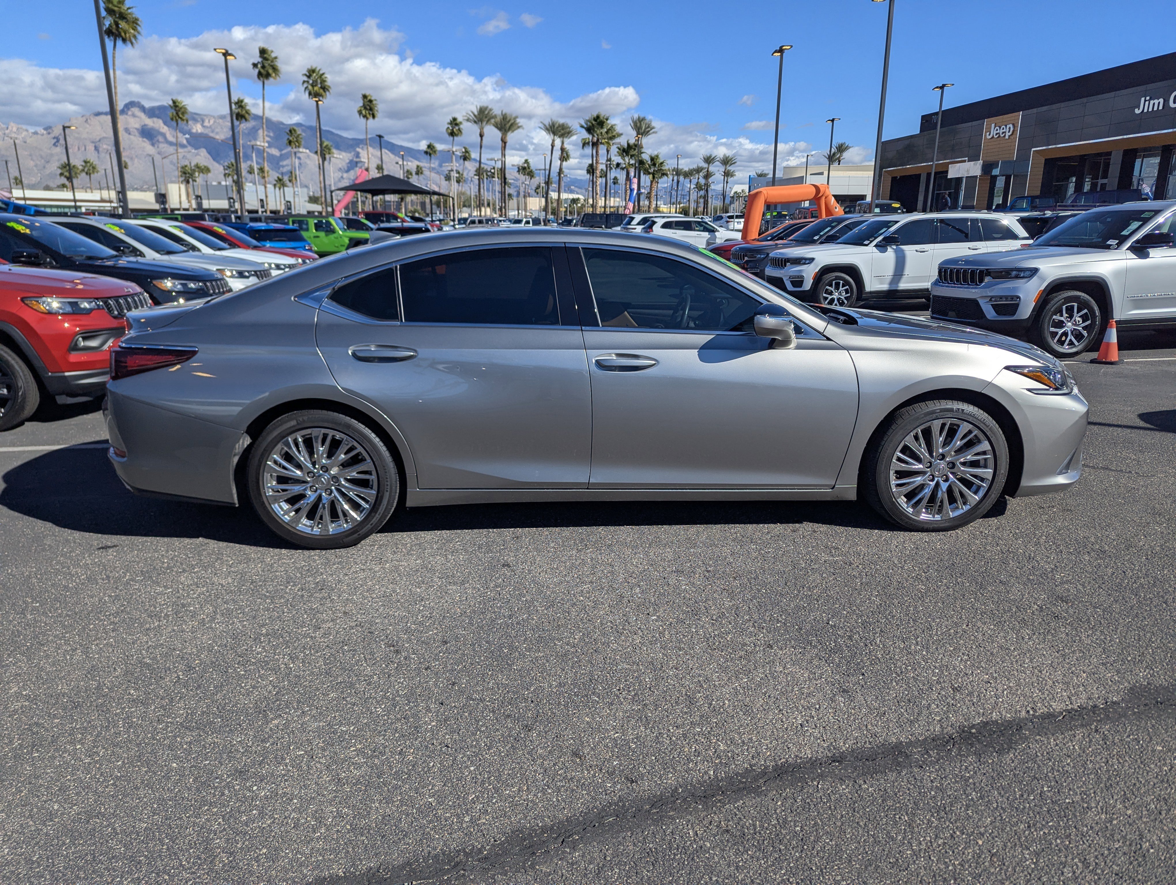 Used 2019 Lexus ES 350 image 2