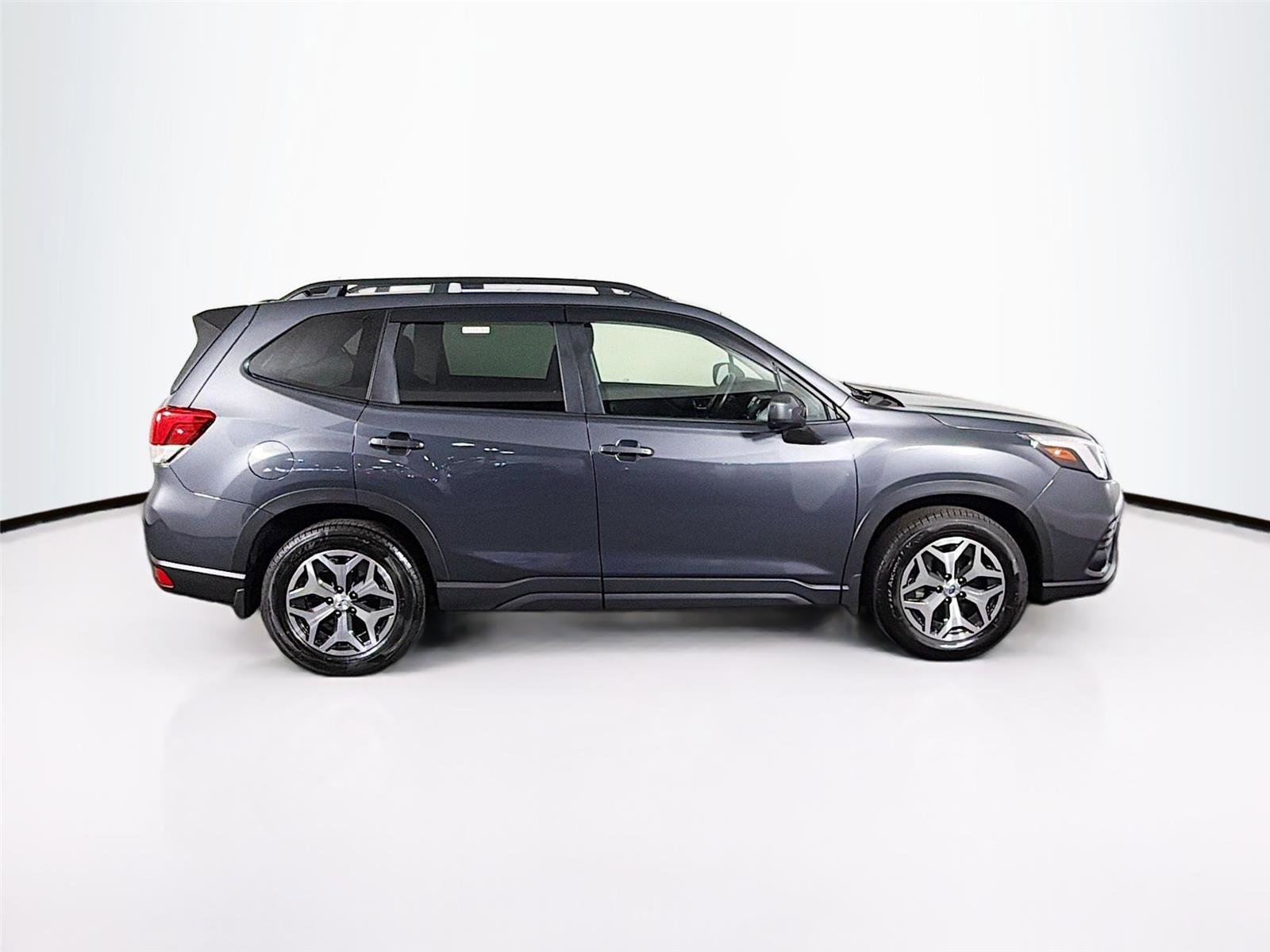 Used 2024 Subaru Forester Premium AWD/4WD image 8