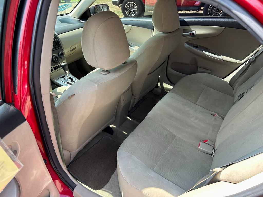 Used 2012 Toyota Corolla LE FWD image 10