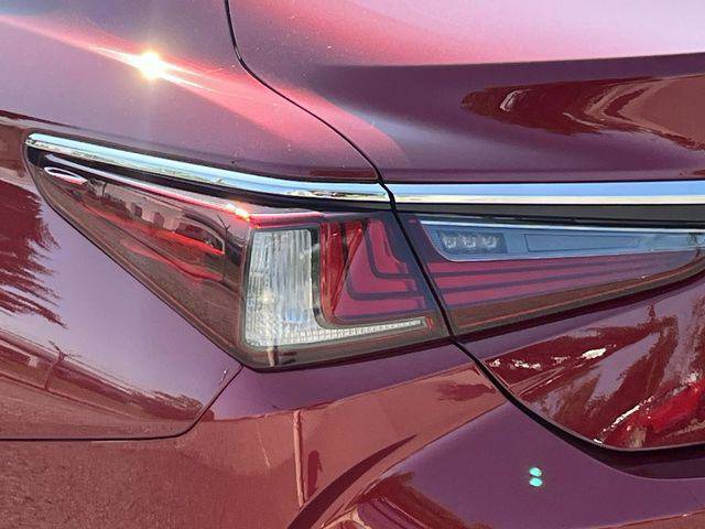 Certified 2025 Lexus ES 350 w/ Premium Package FWD image 10