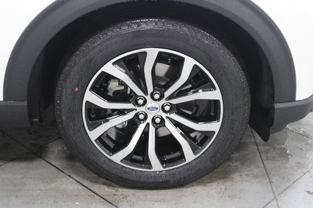 New 2026 Ford Explorer ST-Line w/ Premium Package RWD image 12