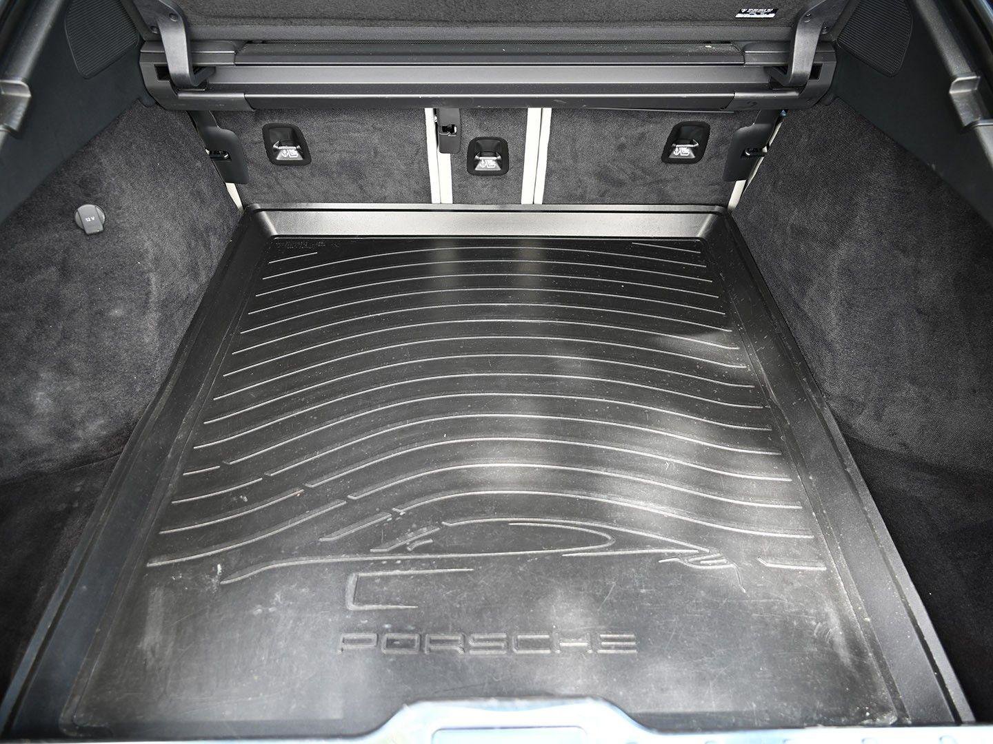 Used 2023 Porsche Panamera GTS image 31