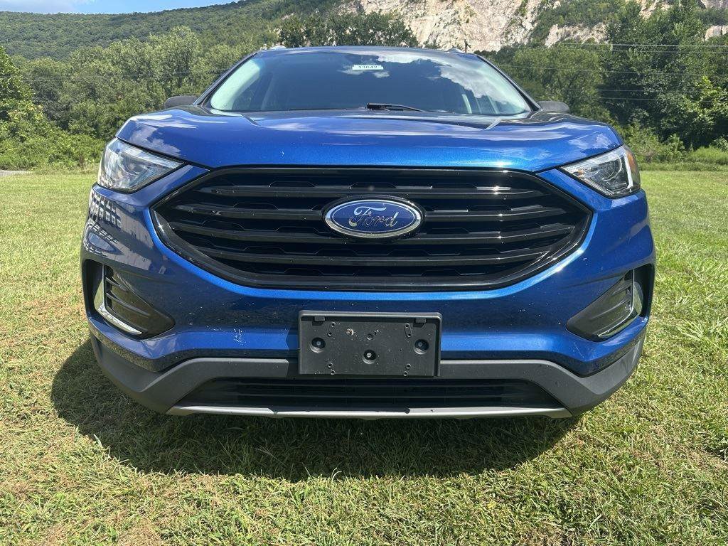 Used 2022 Ford Edge SEL image 2