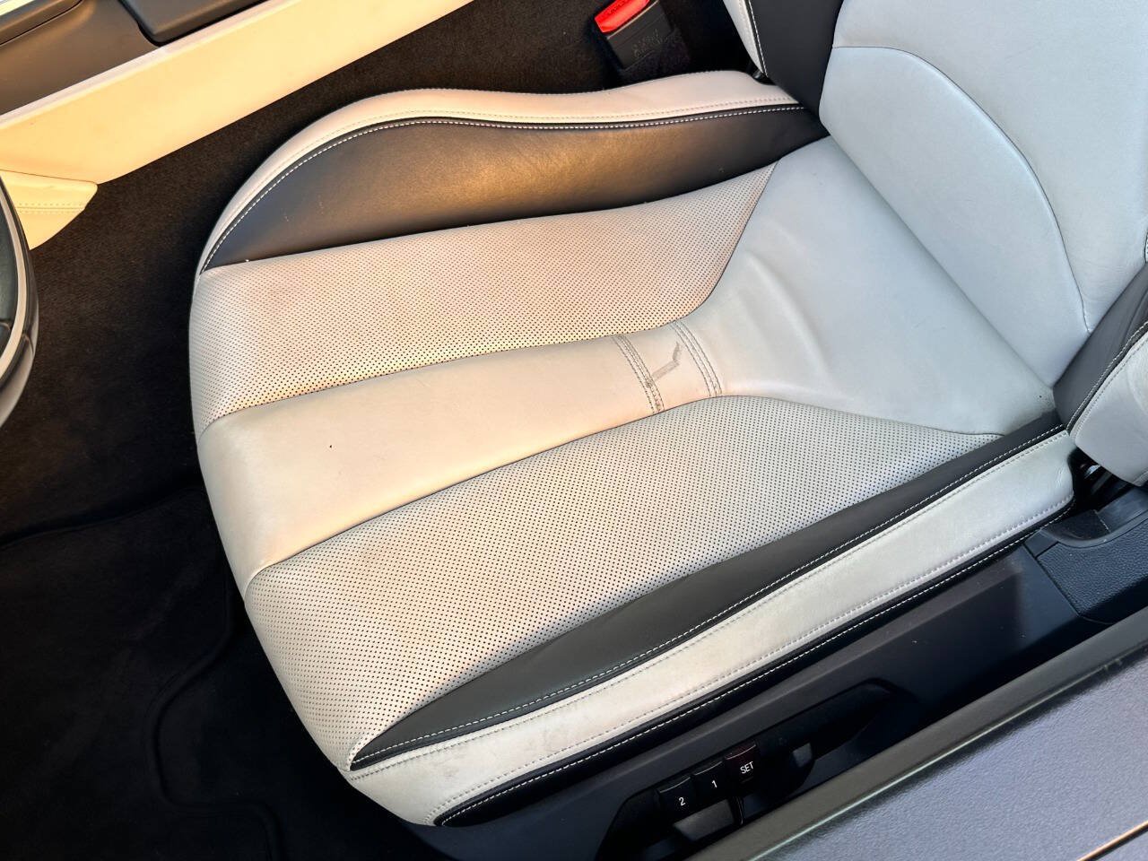 Used 2019 BMW i8 Roadster AWD/4WD image 74