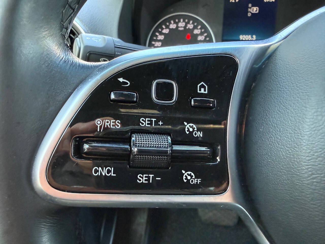 Used 2022 Mercedes-Benz Sprinter 2500 image 35