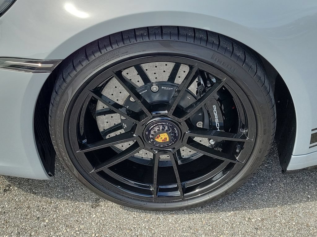 Certified 2024 Porsche 911 Carrera GTS RWD image 12