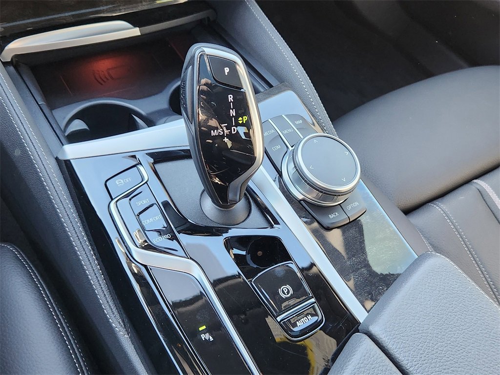 Used 2022 BMW 530i xDrive w/ M Sport Package image 29