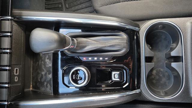 Used 2023 GMC Canyon Elevation image 30