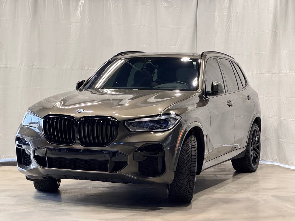 Used 2023 BMW X5 M50i w/ Executive Package image 3