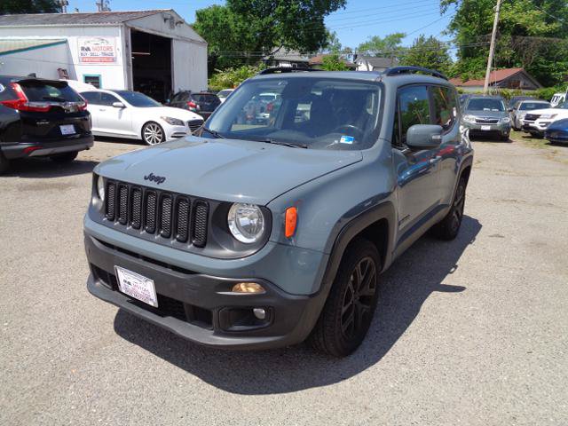 Used 2017 Jeep Renegade Altitude AWD/4WD image 4