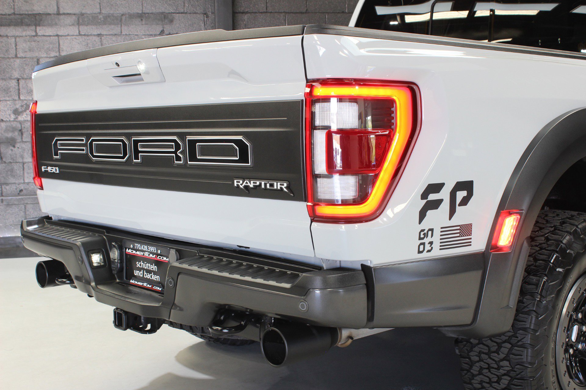 Used 2023 Ford F150 Raptor w/ Raptor Carbon Fiber Package image 18