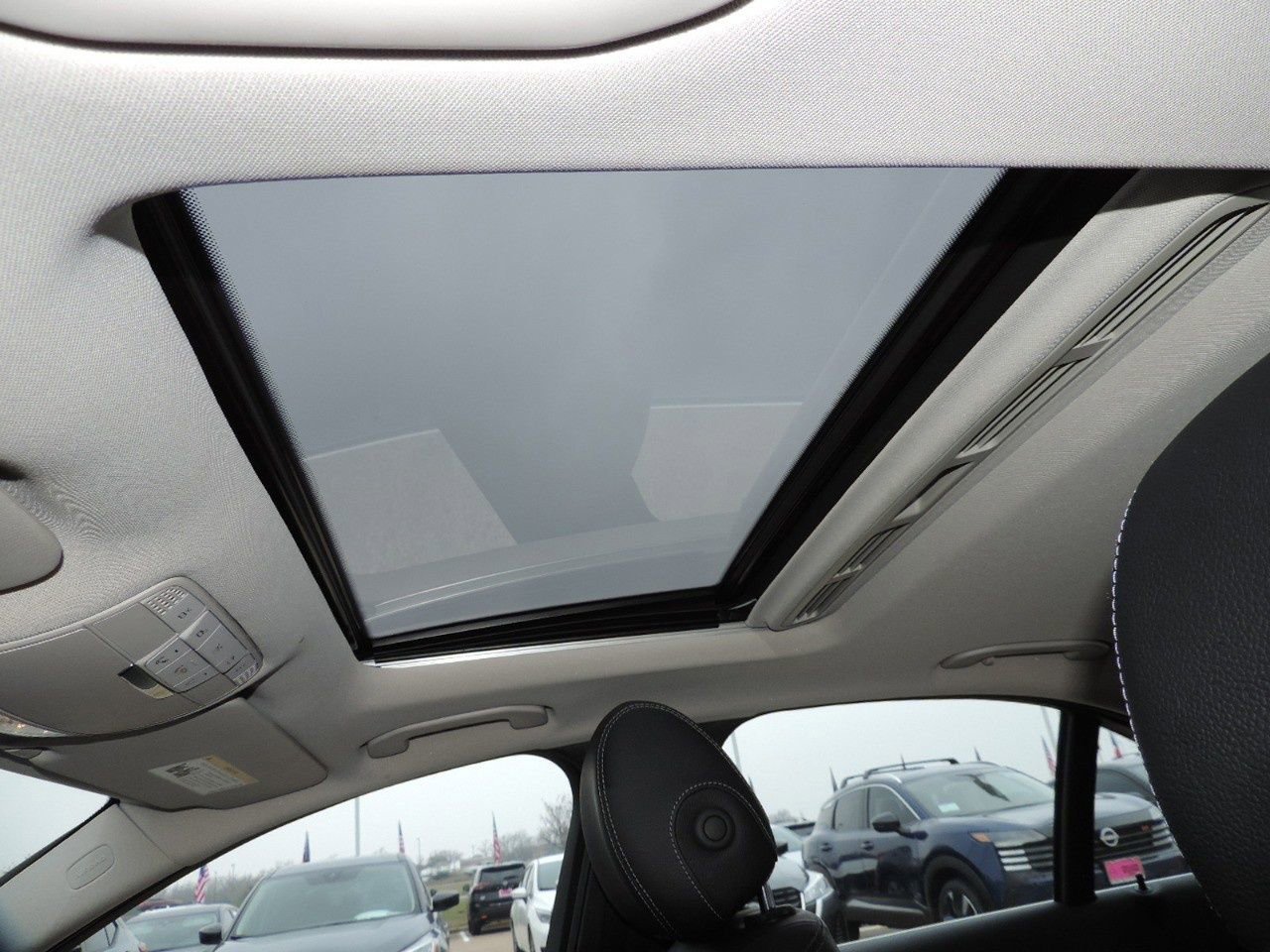 Used 2018 Mercedes-Benz C 300 Sedan image 16