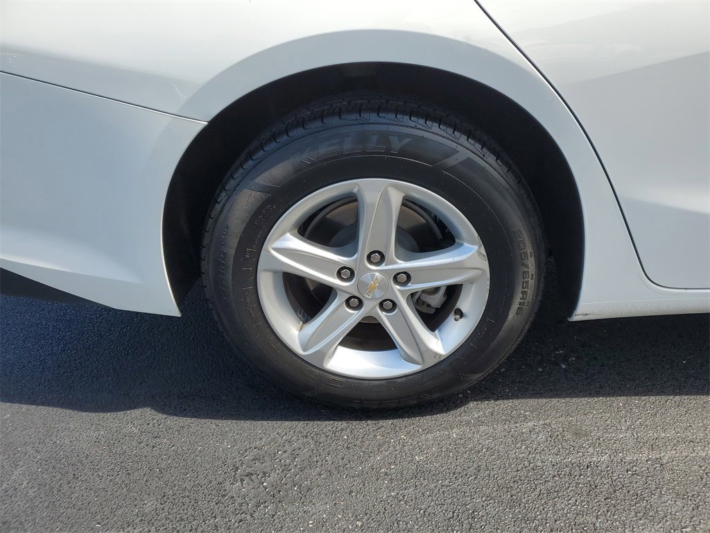 Used 2023 Chevrolet Malibu LT image 5