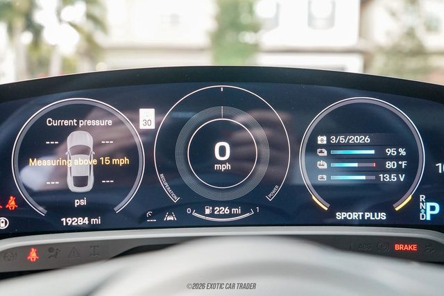 Used 2024 Porsche Taycan GTS image 32