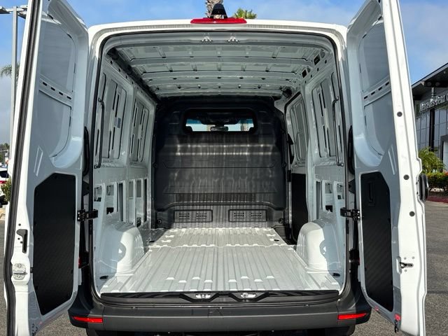 Used 2026 Mercedes-Benz Sprinter 2500 image 25