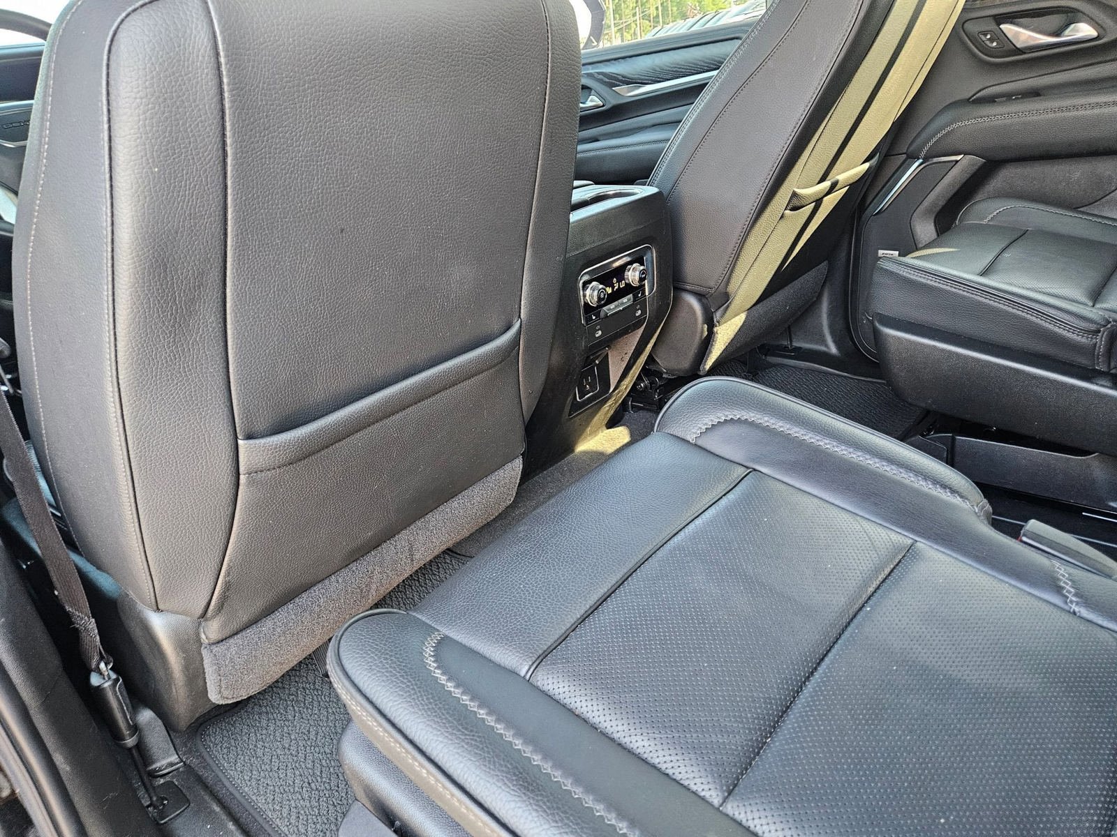 Used 2021 GMC Yukon Denali RWD image 23