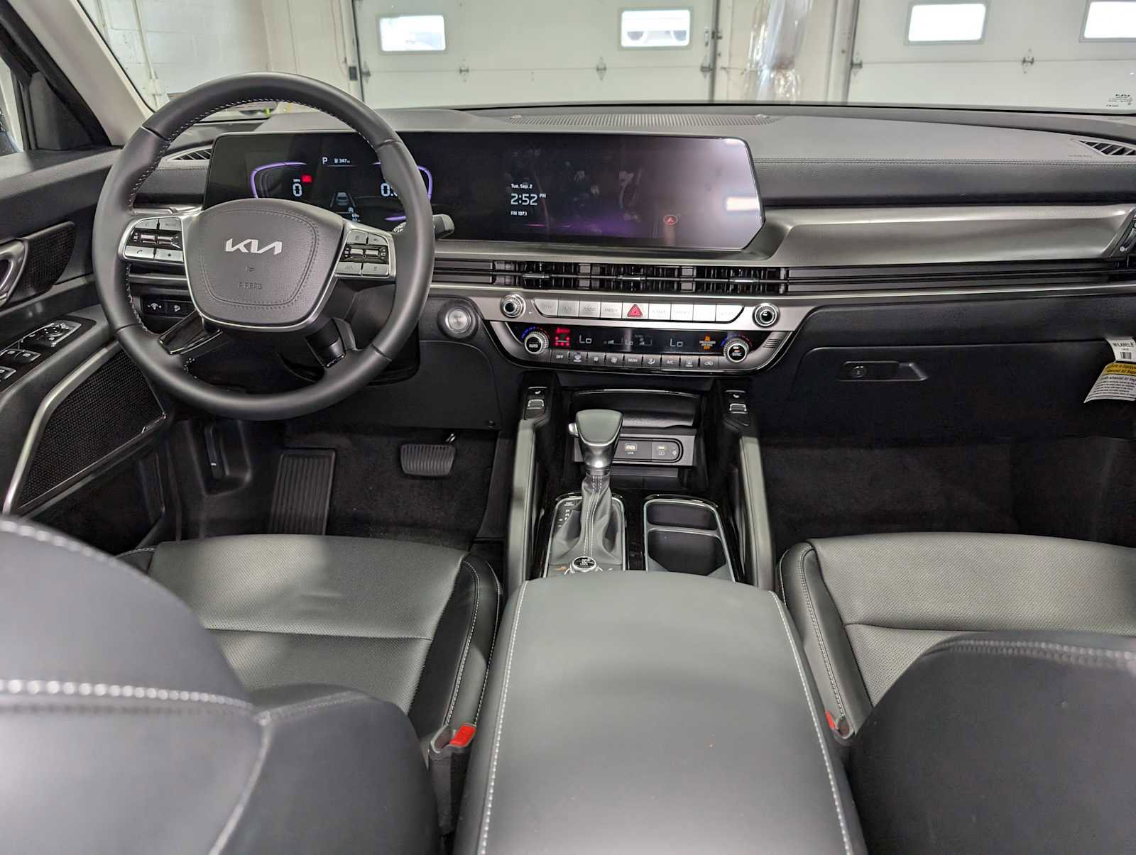 New 2025 Kia Telluride S image 5