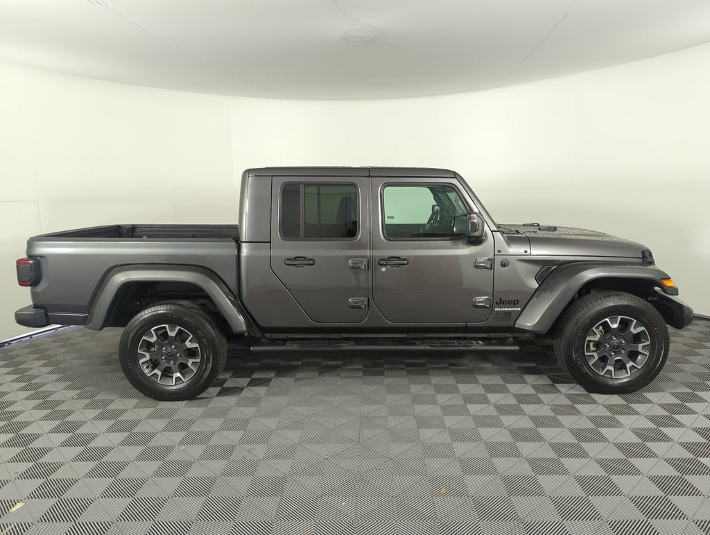 Used 2021 Jeep Gladiator Overland AWD/4WD image 8