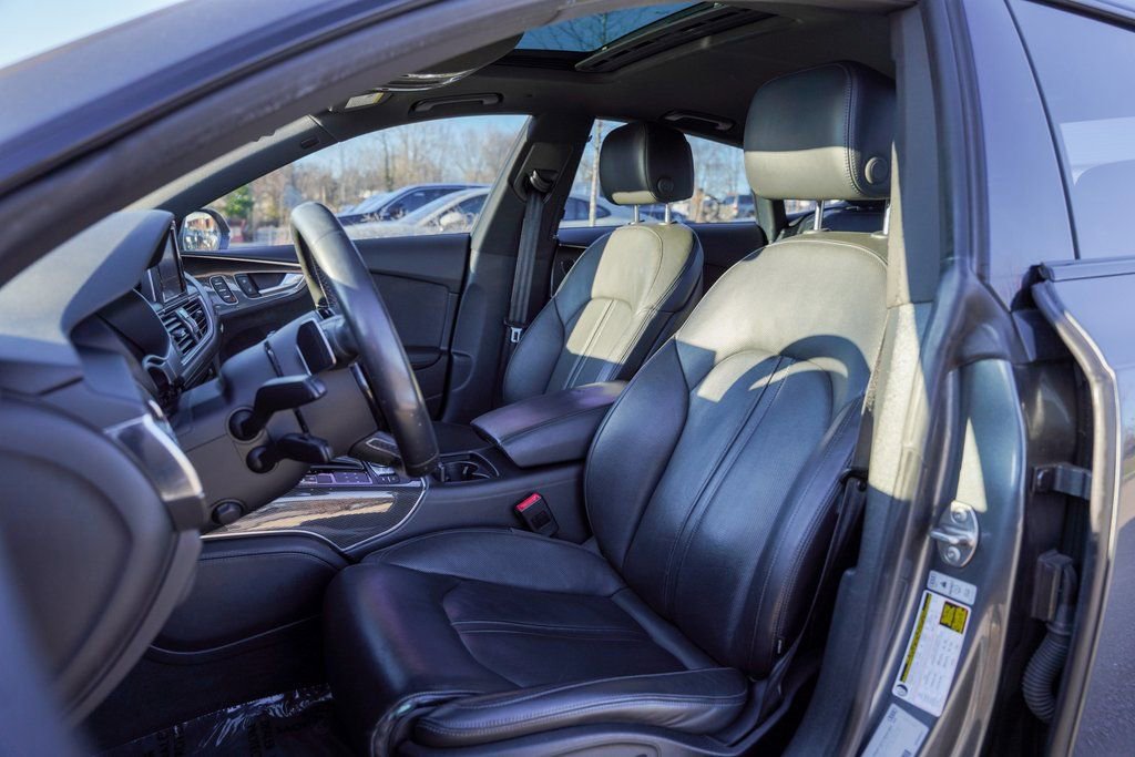 Used 2017 Audi S7 Prestige w/ Prestige Package image 17